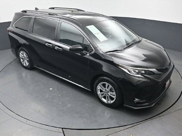 2023 Toyota Sienna XSE 7 Passenger