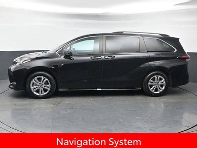 2023 Toyota Sienna XSE 7 Passenger