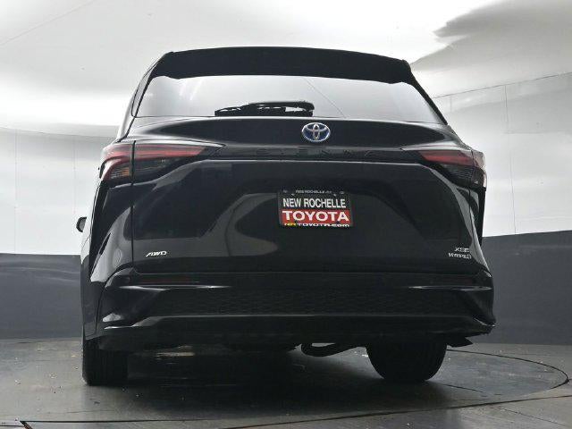 2023 Toyota Sienna XSE 7 Passenger