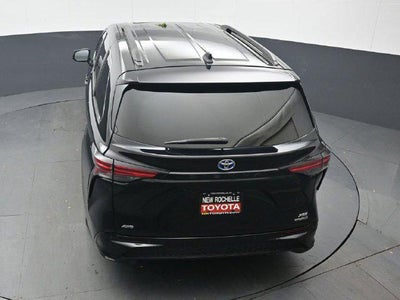 2023 Toyota Sienna XSE 7 Passenger
