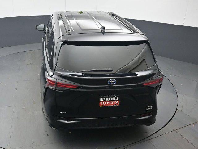2023 Toyota Sienna XSE 7 Passenger