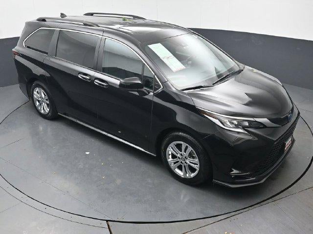 2023 Toyota Sienna XSE 7 Passenger