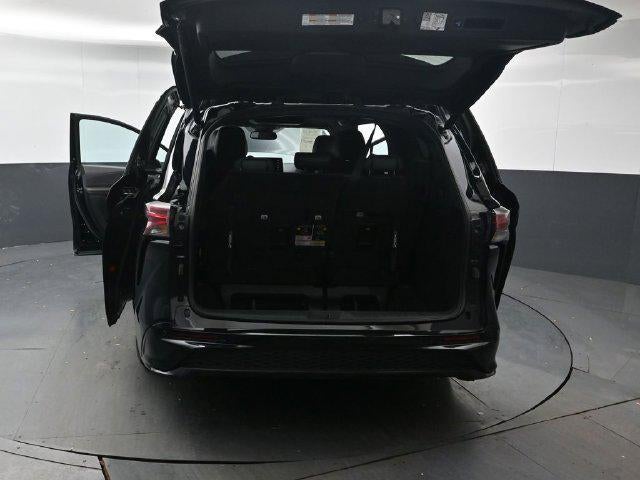 2023 Toyota Sienna XSE 7 Passenger