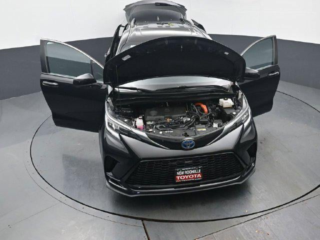 2023 Toyota Sienna XSE 7 Passenger