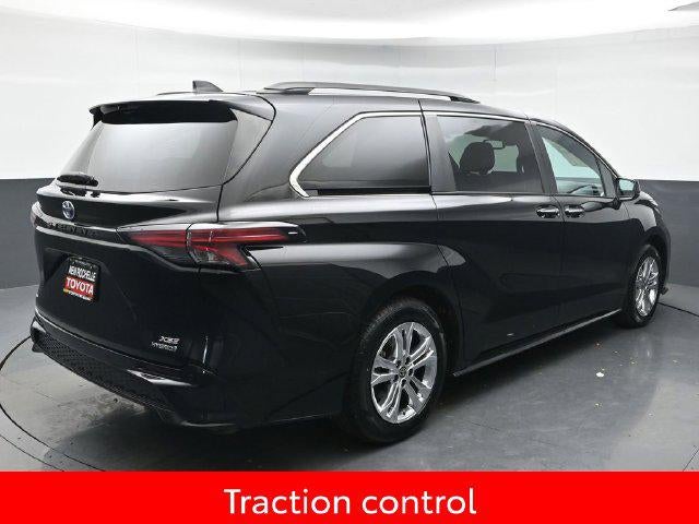 2023 Toyota Sienna XSE 7 Passenger