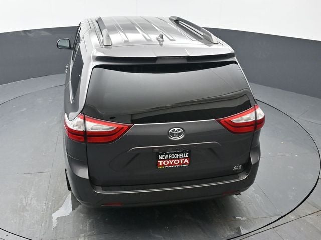 2018 Toyota Sienna XLE 7 Passenger