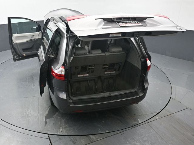 2018 Toyota Sienna XLE 7 Passenger