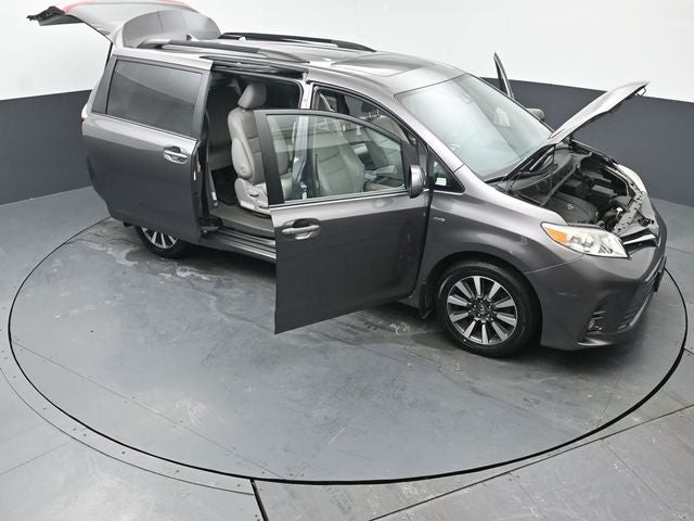 2018 Toyota Sienna XLE 7 Passenger