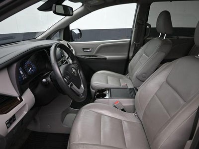 2018 Toyota Sienna XLE 7 Passenger