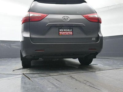 2018 Toyota Sienna XLE 7 Passenger