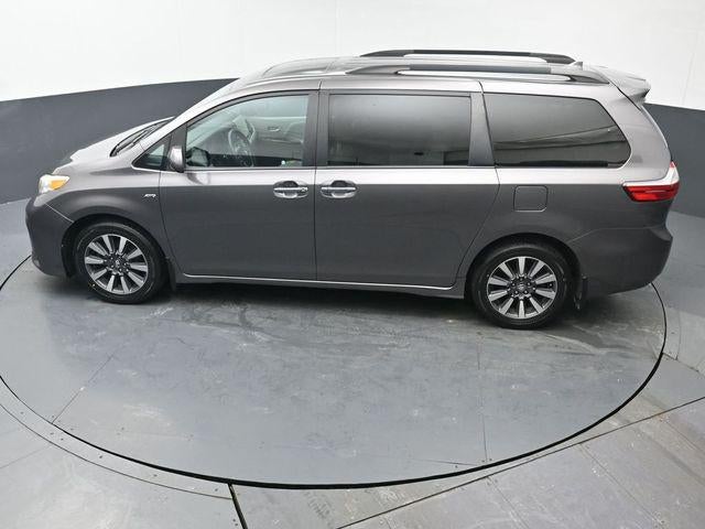 2018 Toyota Sienna XLE 7 Passenger