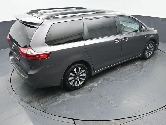 2018 Toyota Sienna XLE 7 Passenger