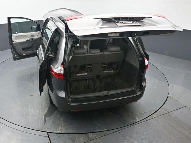 2018 Toyota Sienna XLE 7 Passenger