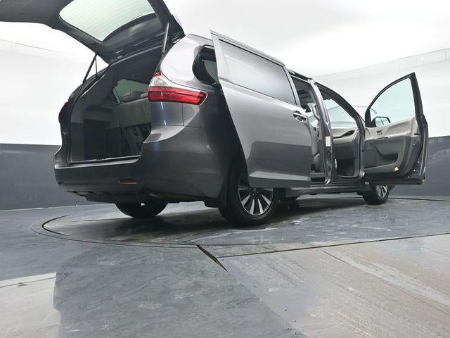 2018 Toyota Sienna XLE 7 Passenger