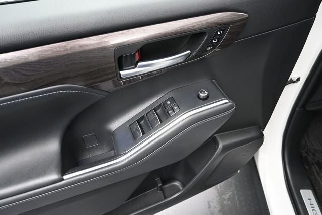 2022 Toyota Highlander Limited