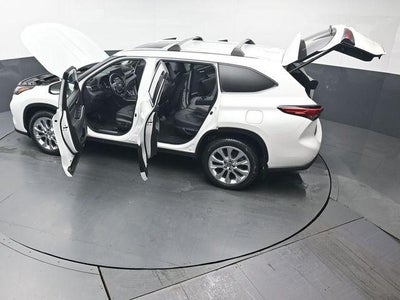 2022 Toyota Highlander Limited