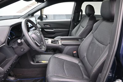 2025 Toyota Sienna Platinum 7 Passenger