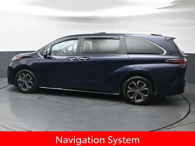 2025 Toyota Sienna Platinum 7 Passenger