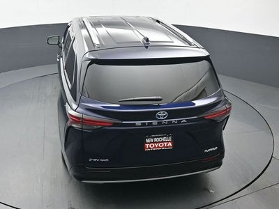 2025 Toyota Sienna Platinum 7 Passenger