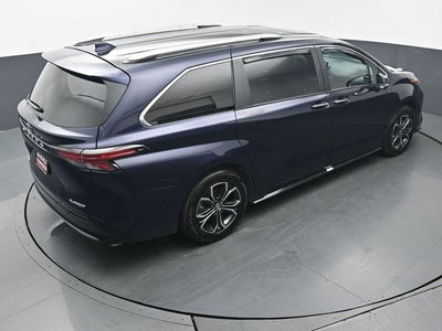 2025 Toyota Sienna Platinum 7 Passenger