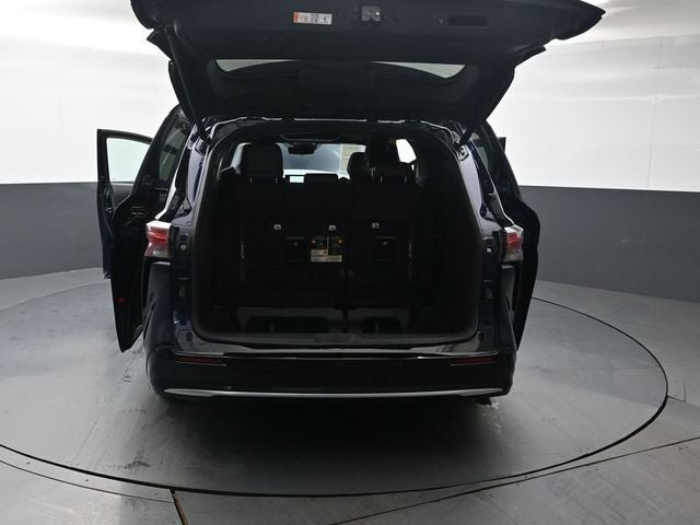 2025 Toyota Sienna Platinum 7 Passenger