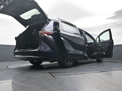 2025 Toyota Sienna Platinum 7 Passenger