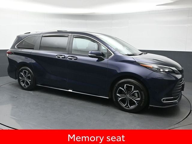 2025 Toyota Sienna Platinum 7 Passenger