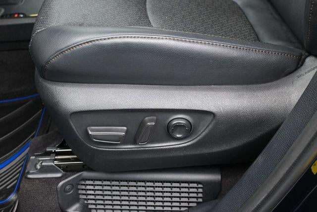 2025 Toyota Sienna Platinum 7 Passenger