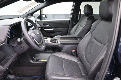 2025 Toyota Sienna Platinum 7 Passenger