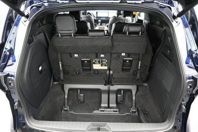 2025 Toyota Sienna Platinum 7 Passenger