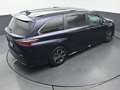 2025 Toyota Sienna Platinum 7 Passenger
