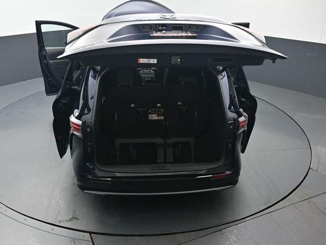 2025 Toyota Sienna Platinum 7 Passenger