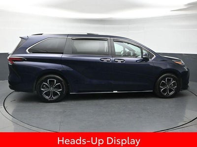 2025 Toyota Sienna Platinum 7 Passenger
