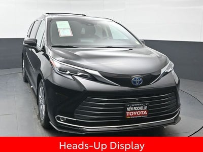 2024 Toyota Sienna Platinum 7 Passenger