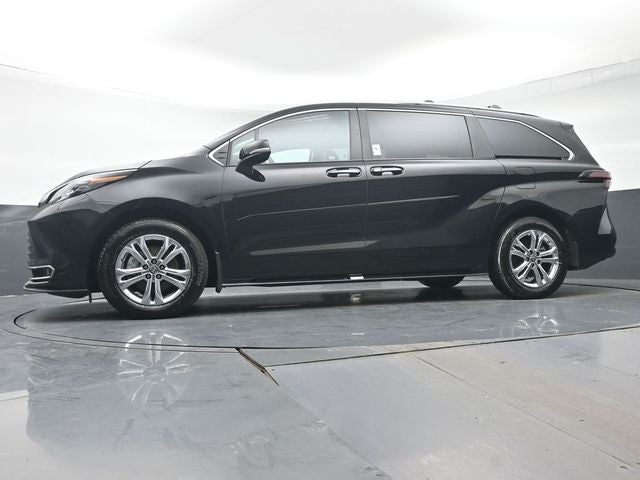 2024 Toyota Sienna Platinum 7 Passenger
