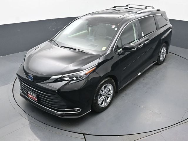 2024 Toyota Sienna Platinum 7 Passenger