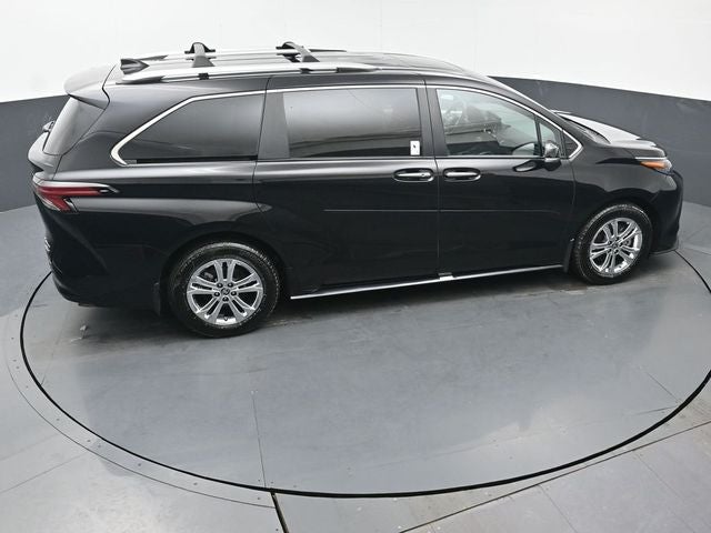 2024 Toyota Sienna Platinum 7 Passenger