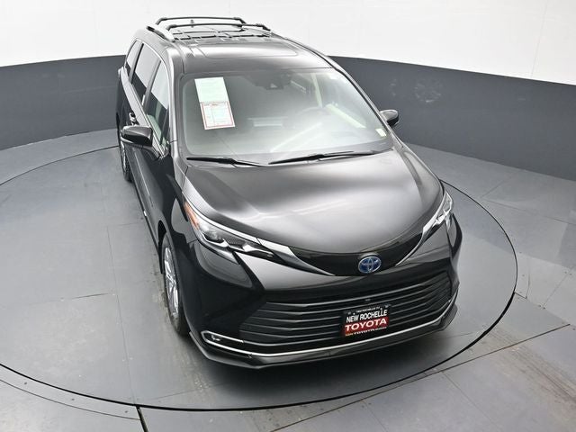 2024 Toyota Sienna Platinum 7 Passenger