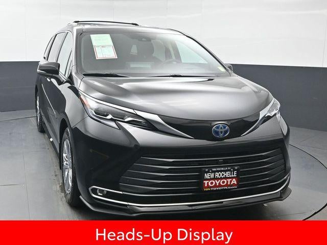 2024 Toyota Sienna Platinum 7 Passenger