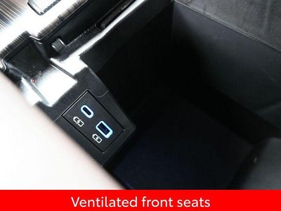 2024 Toyota Sienna Platinum 7 Passenger