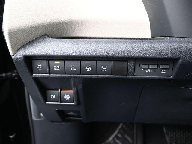 2024 Toyota Sienna Platinum 7 Passenger