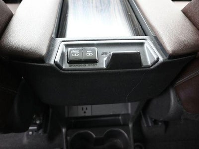 2024 Toyota Sienna Platinum 7 Passenger