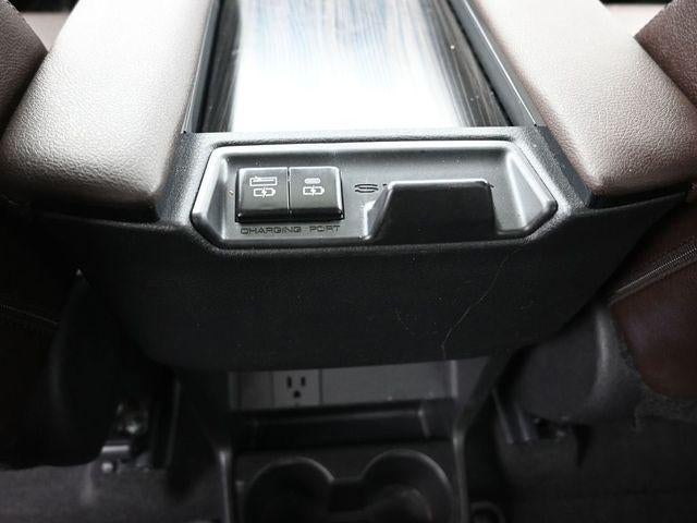 2024 Toyota Sienna Platinum 7 Passenger