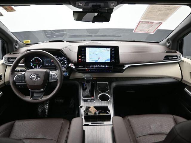 2024 Toyota Sienna Platinum 7 Passenger