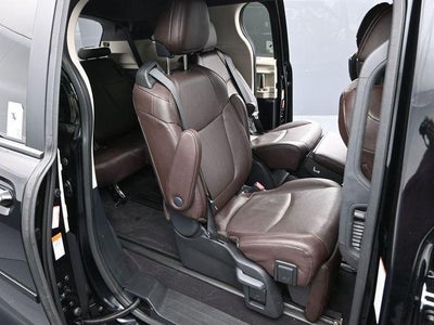 2024 Toyota Sienna Platinum 7 Passenger