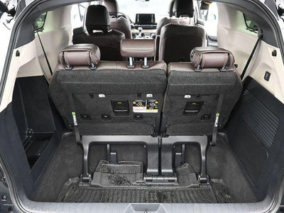 2024 Toyota Sienna Platinum 7 Passenger