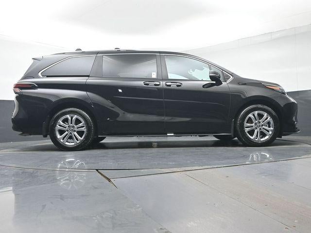 2024 Toyota Sienna Platinum 7 Passenger