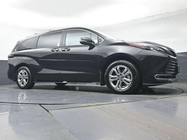 2024 Toyota Sienna Platinum 7 Passenger