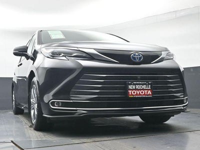 2024 Toyota Sienna Platinum 7 Passenger