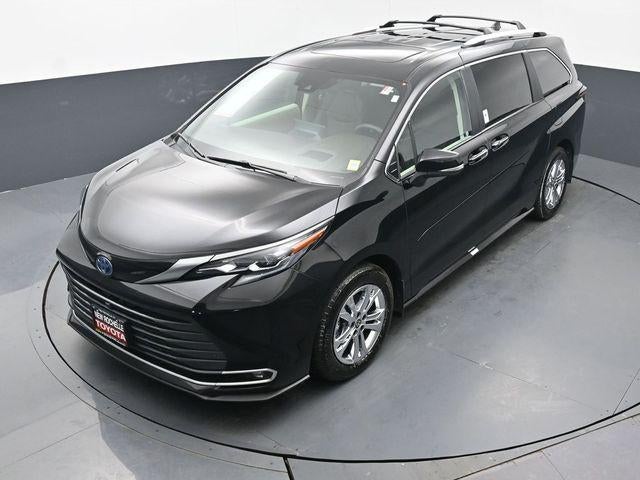 2024 Toyota Sienna Platinum 7 Passenger